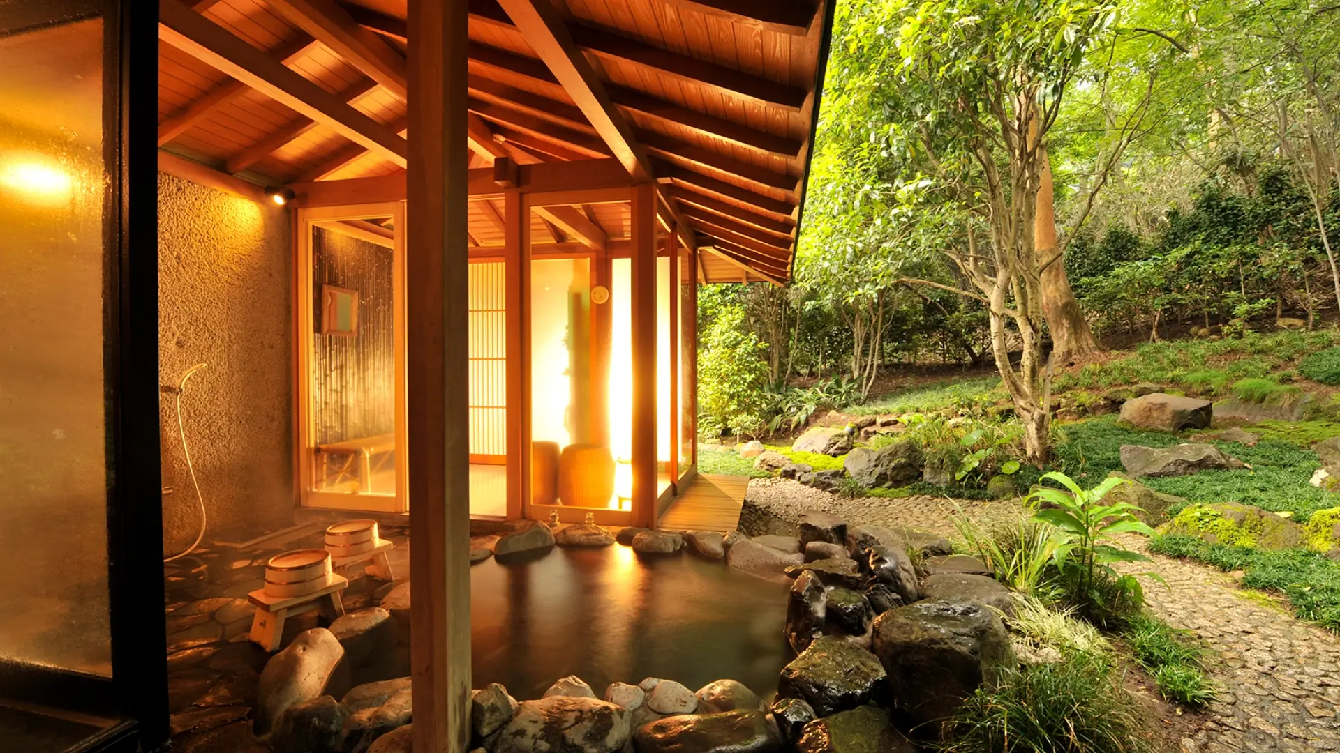 Onsen: Quality of Water and Bathing Ambiance