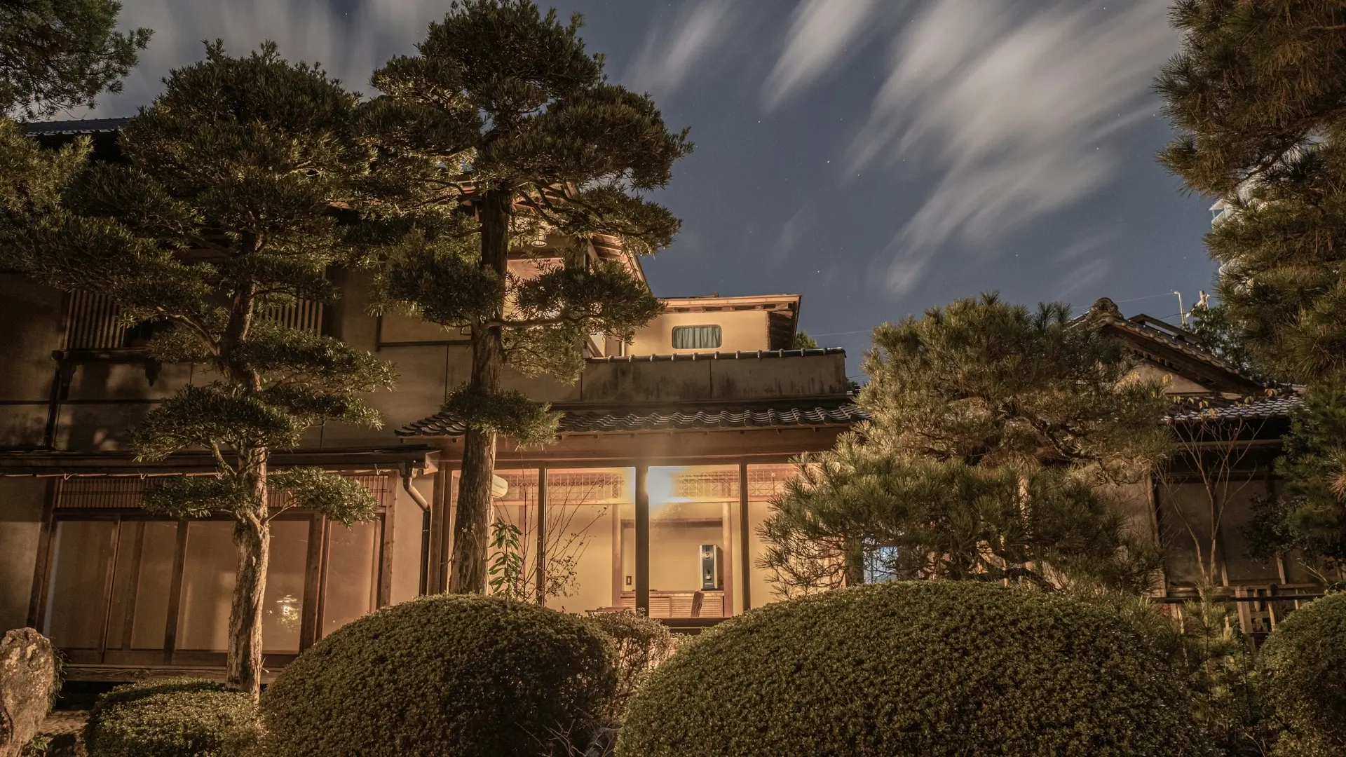 How to Book a Ryokan