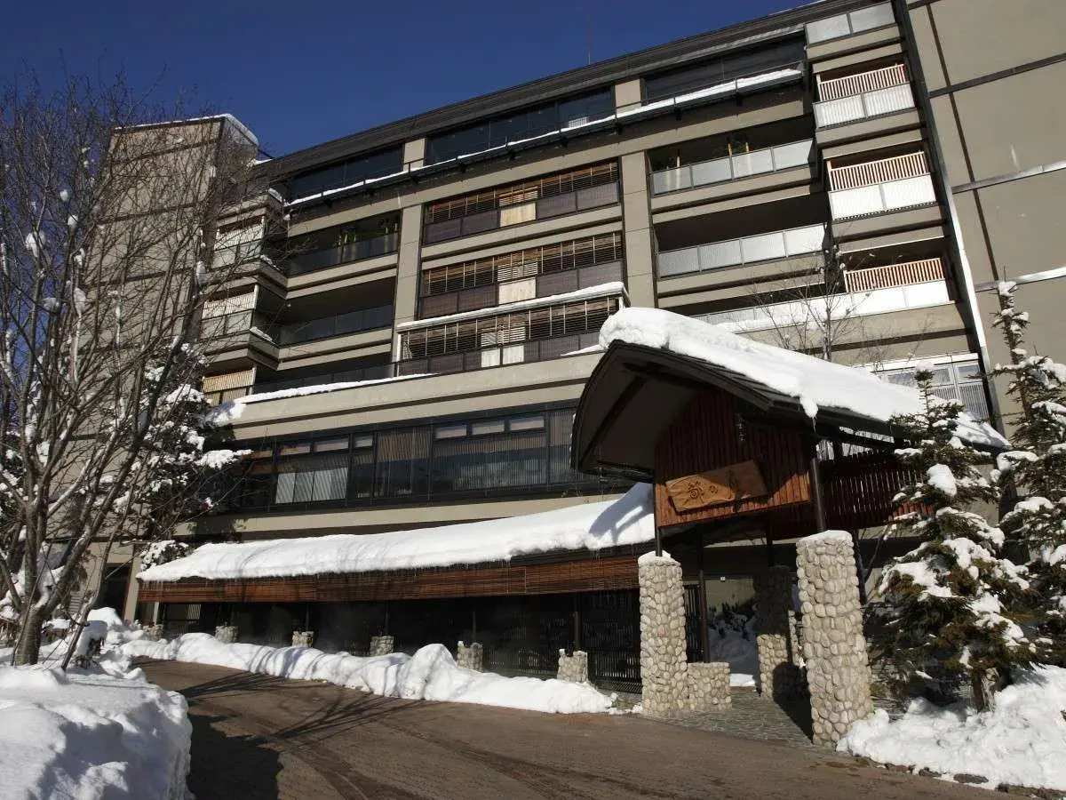 Akan Tsuruga Bessou Hinanoza